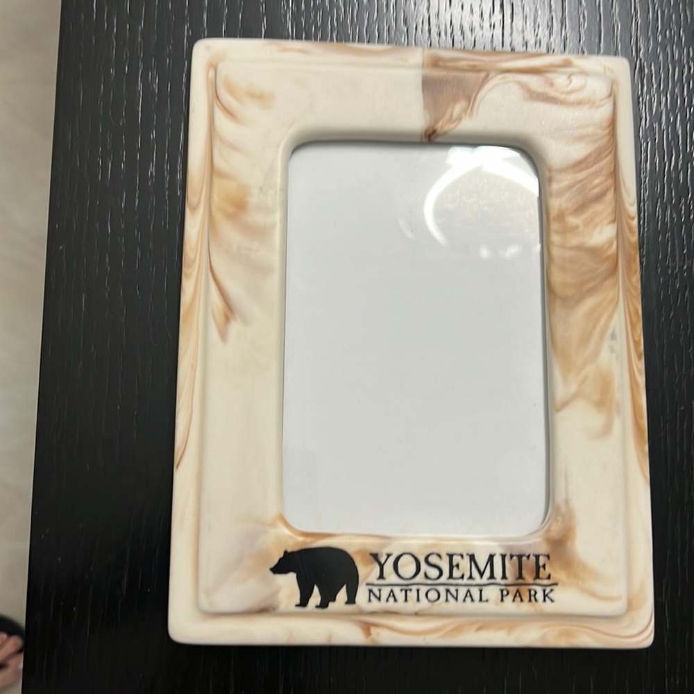 4x6 Yosemite picture frame . Never used
